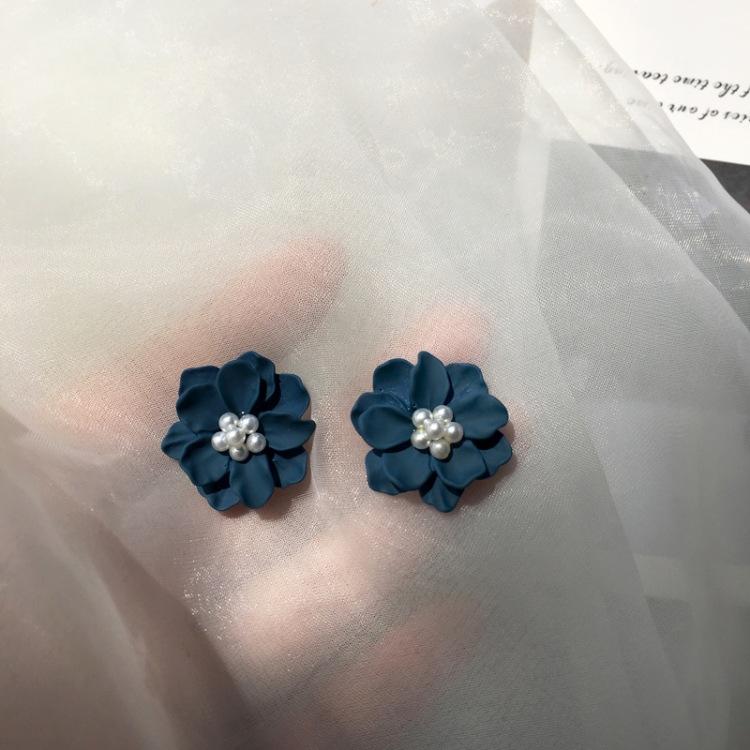 S925銀針藏藍色氣質典雅花朵形狀耳釘