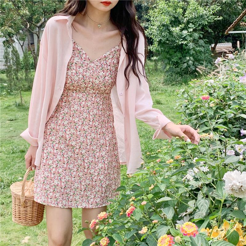 韓系甜美少女碎花吊帶連衣裙+粉色防曬長袖襯衫