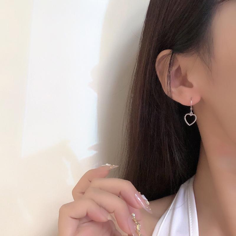 日韓ins風簡約不對稱愛心耳扣時尚小眾設計立體感耳環