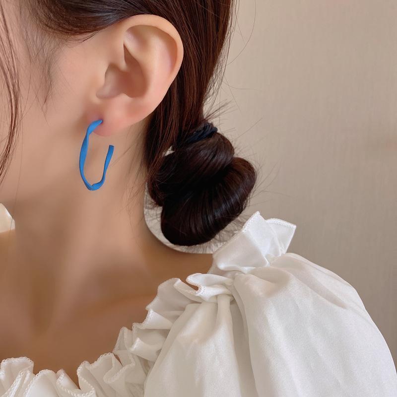 S925銀針歐美時尚潮流克萊因藍波浪紋C形耳釘