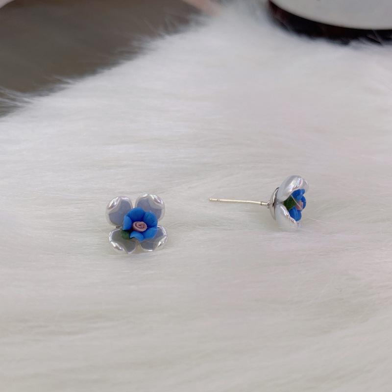 S925銀針藍白撞色花朵簡約小巧耳釘
