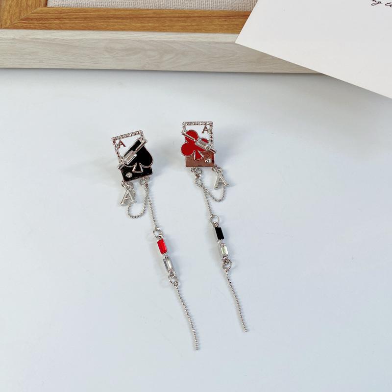 S925銀針創意小眾金屬風不對稱紅桃梅花設計耳環
