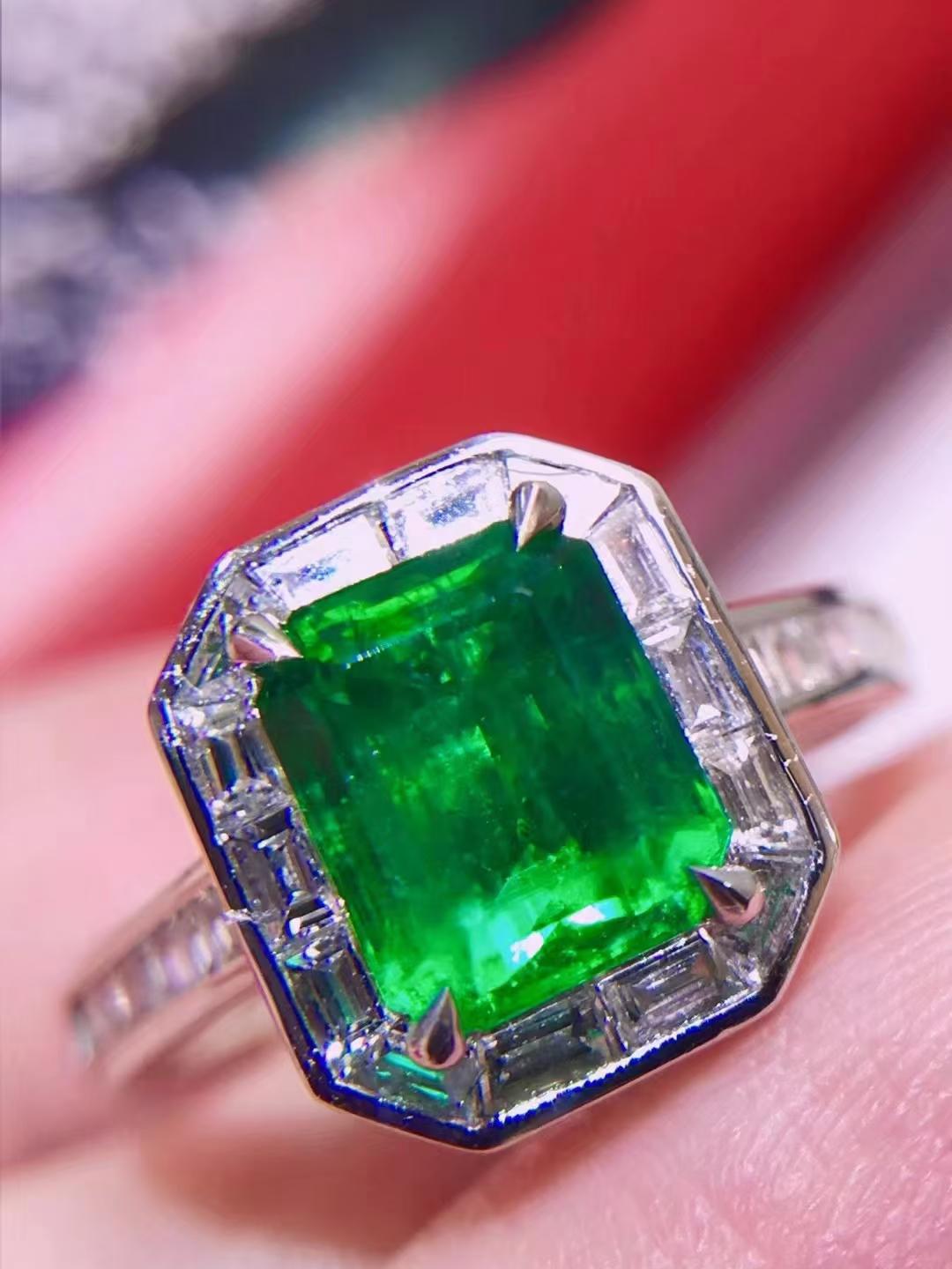 台北奧斯珠寶 阿富汗潘傑希爾祖母綠戒指