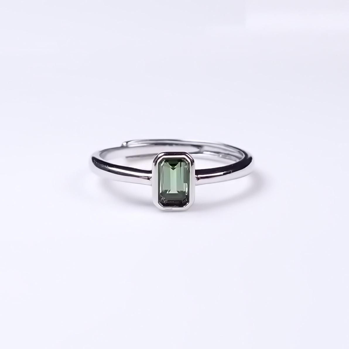 綠碧璽Solitaire祖母綠型車工純銀戒指
