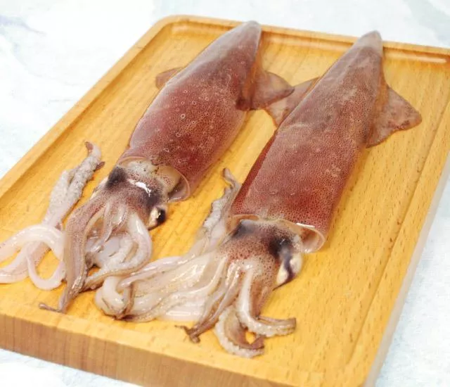 鮮凍厚肉中卷 400-500克