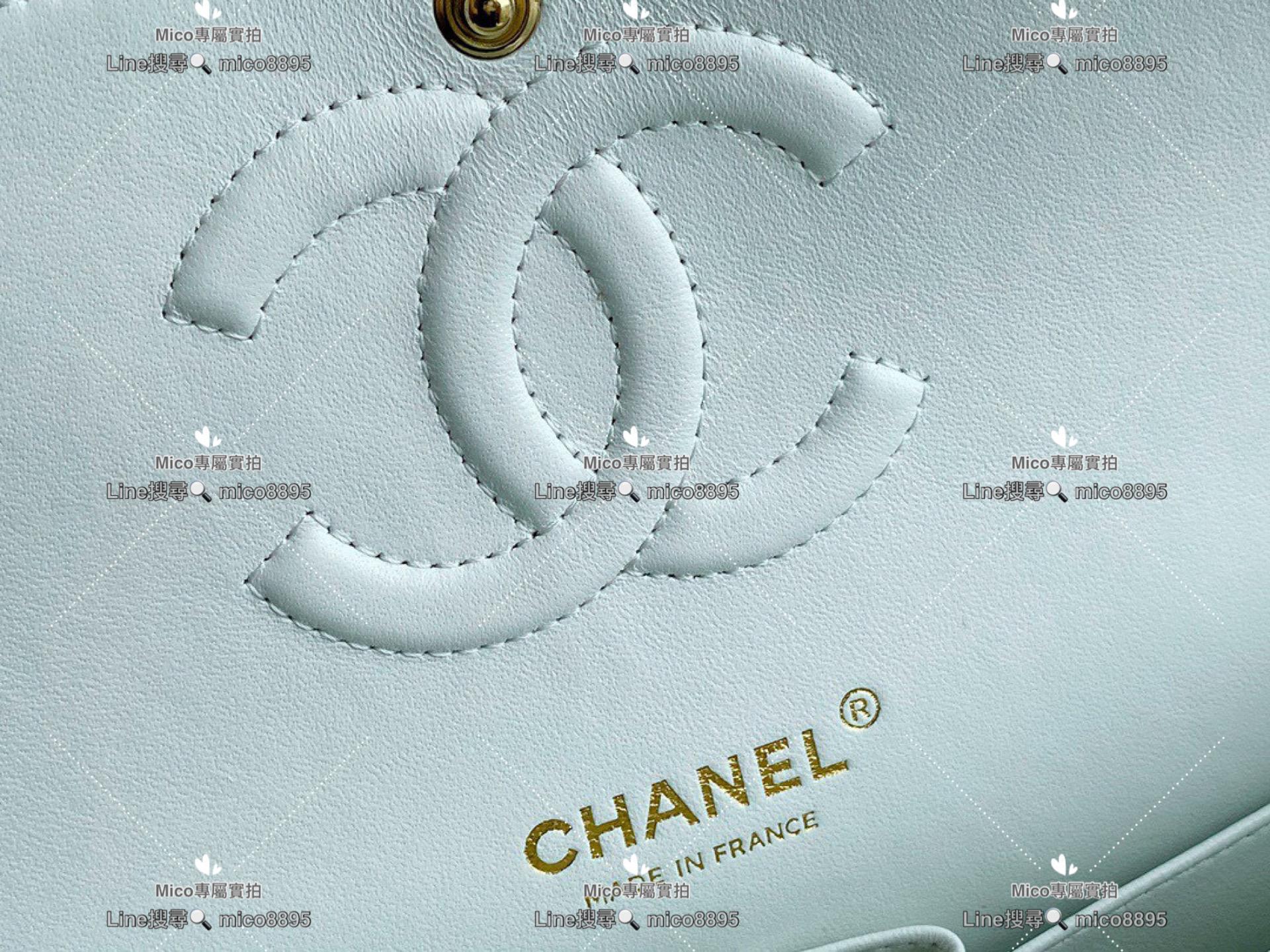 Chanel ℂ𝔽 𝗖𝗹𝗮𝘀𝘀𝗶𝗰 𝗙𝗹𝗮𝗽 |中號👰白色魚子醬牛皮 淡金釦 25cm