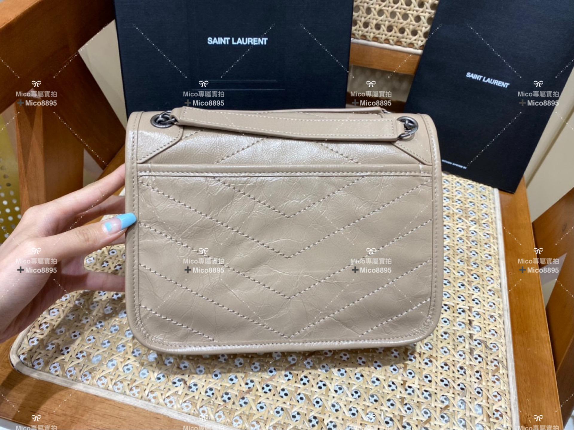 Saint Laurent YSL 杏色抓皺油蠟牛皮 Niki baby 22cm