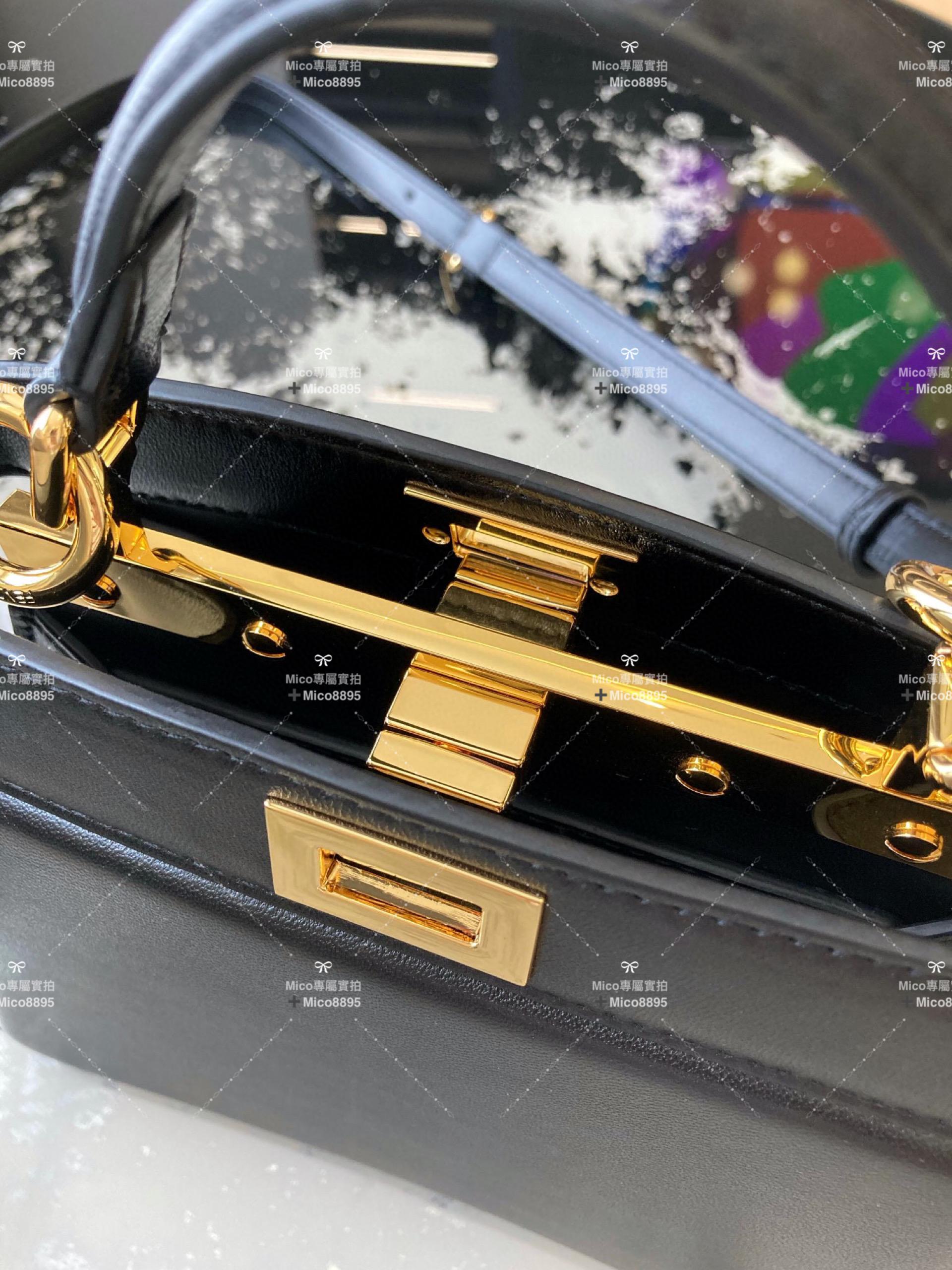 Fendi 經典黑 𝐩𝐞𝐞𝐤𝐚𝐛𝐨𝐨 𝐢𝐬𝐞𝐞𝐮小貓包 納帕羊皮 20cm