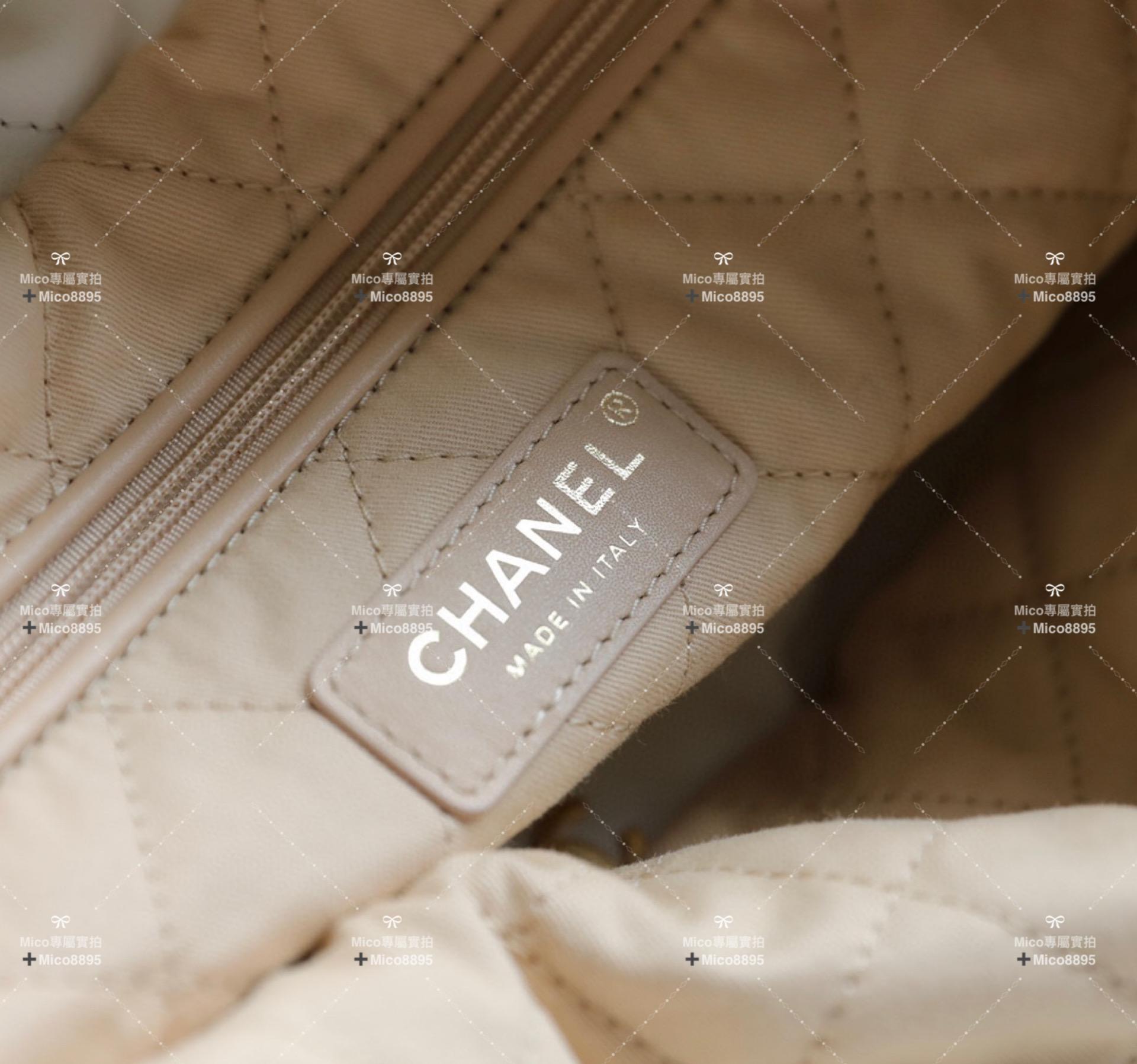 Chanel 22Bag 白底/黑字 牛皮 購物袋/肩背包 中號 尺寸：𝟹𝟿*𝟺𝟸*𝟾 𝚌𝚖