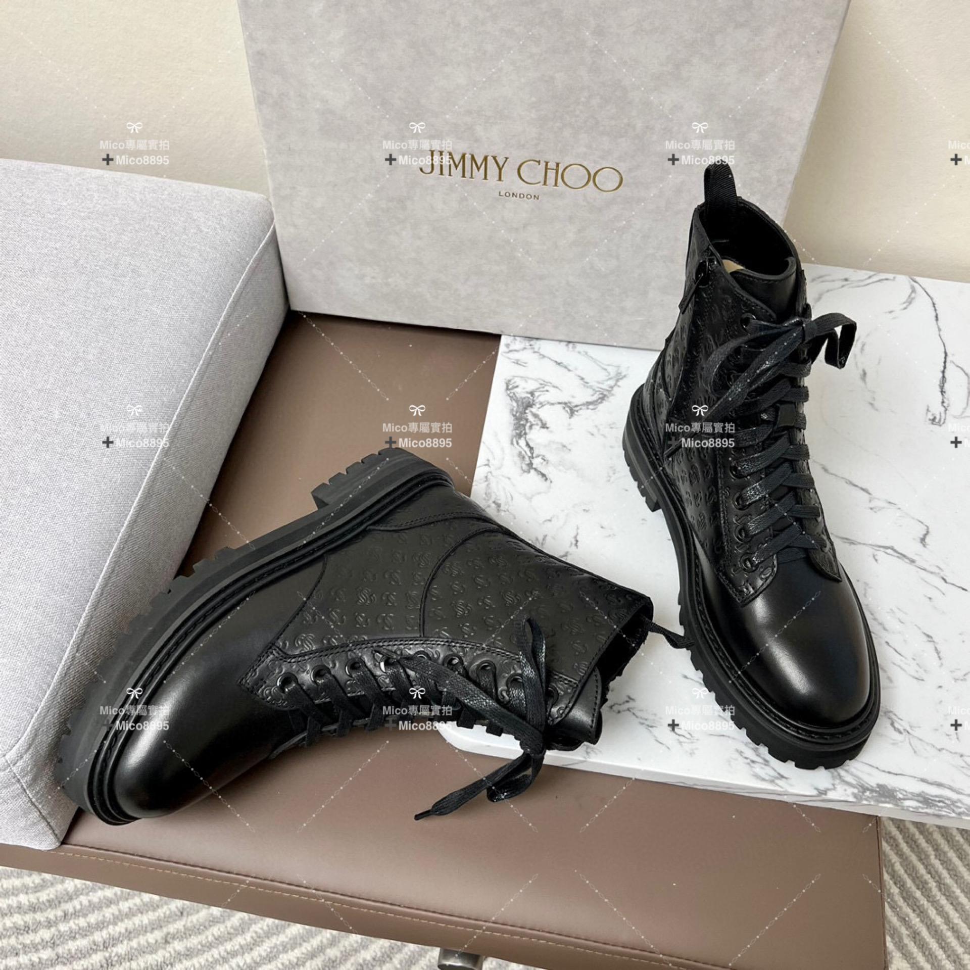 JIMMY Choo CORA 系列平底軍靴，時尚穿搭幹練之選