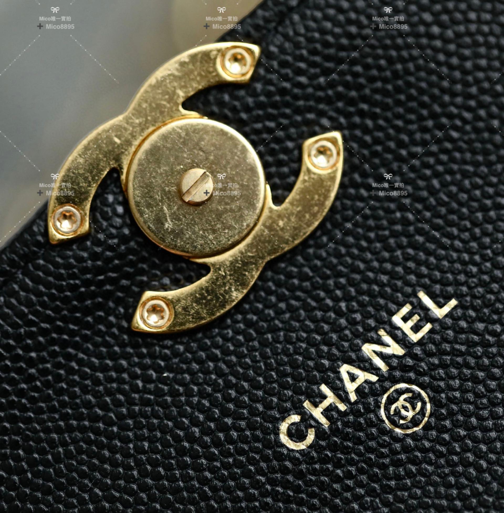 Chanel 22K 秋冬款 黑色荔枝皮 小球紋 手機包 手提鏈條手機包 牛皮 尺寸：𝟷𝟶*𝟷𝟽 *𝟺.𝟻 𝚌𝚖