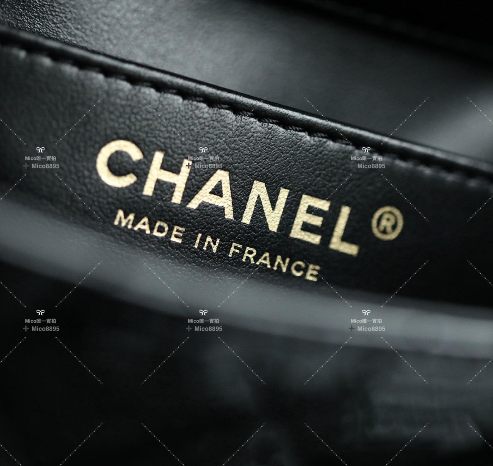 Chanel 𝐌𝐢𝐧𝐢口蓋包/方胖子 漆皮黑色 17cm 新款方胖