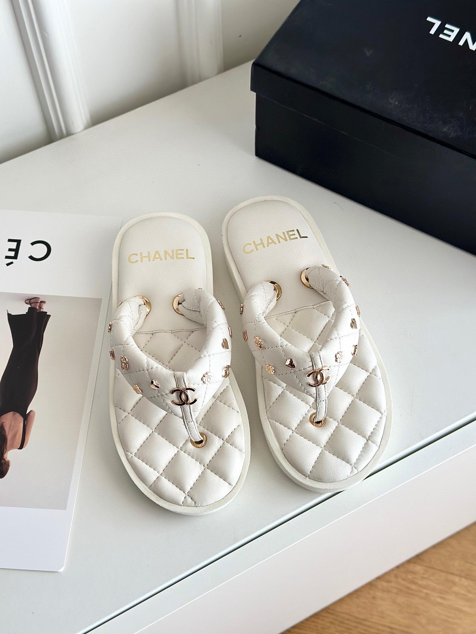 Chanel 23s新款 白色羊皮 經典元素long 夾腳拖鞋 真皮 35/39