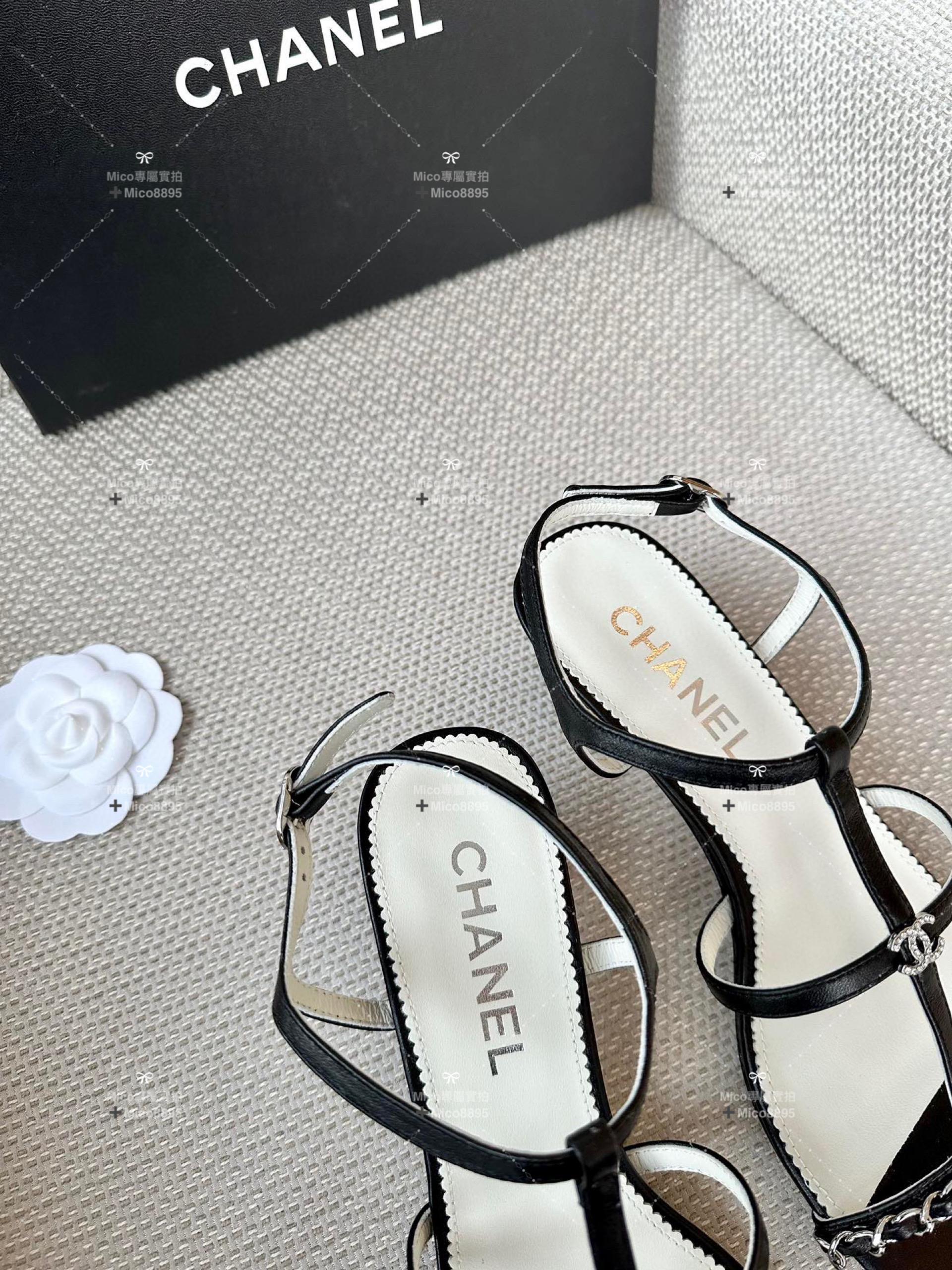 CHANEL 香奈兒 皮面款 三帶鏈條腳環粗跟涼鞋 水鑽雙C 4.5cm 35-39