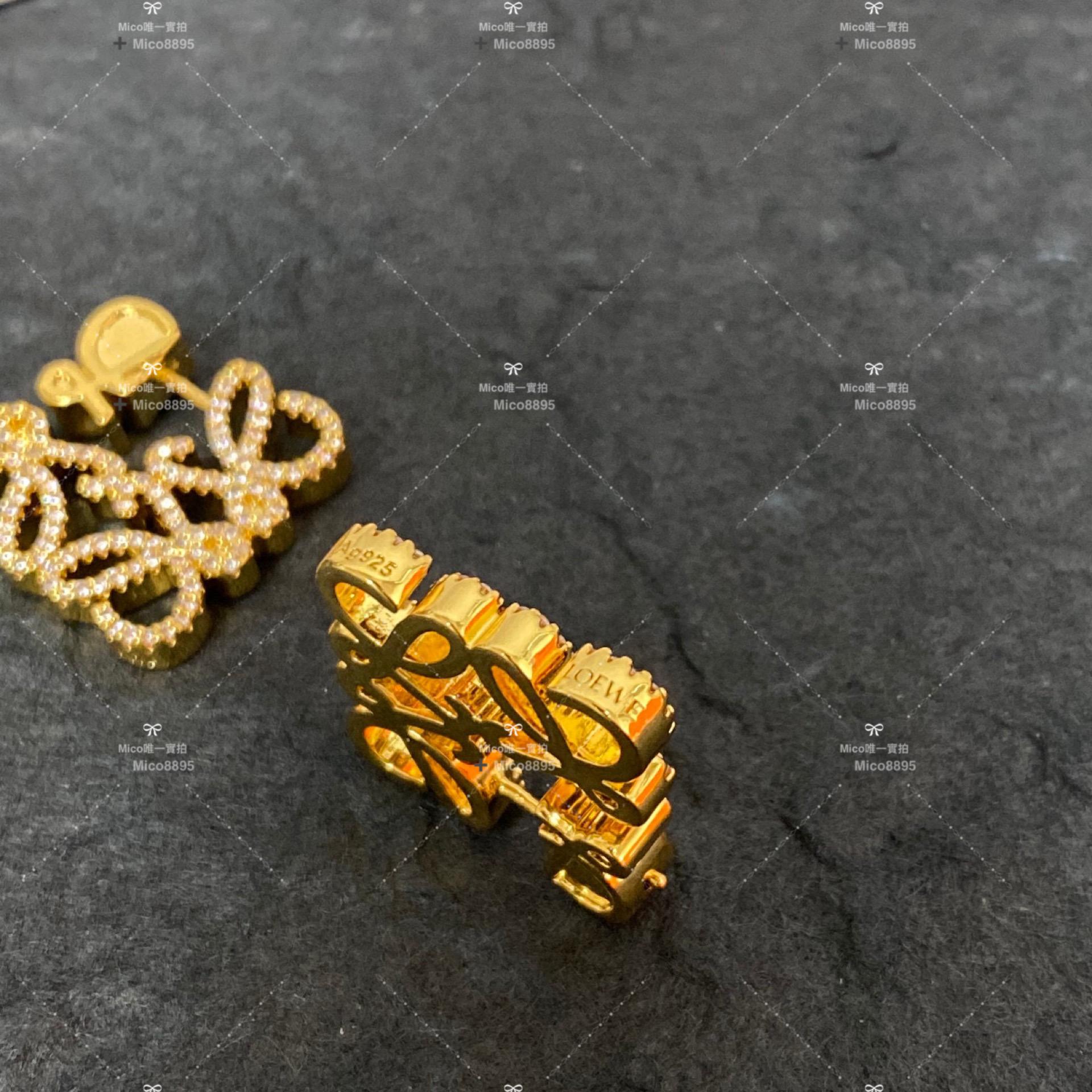 Loewe 新款『金色』 滿鑽耳釘/耳環