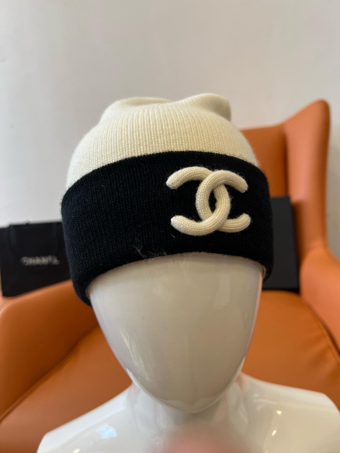 Chanel 22A季節款 白色山羊絨毛帽 均碼