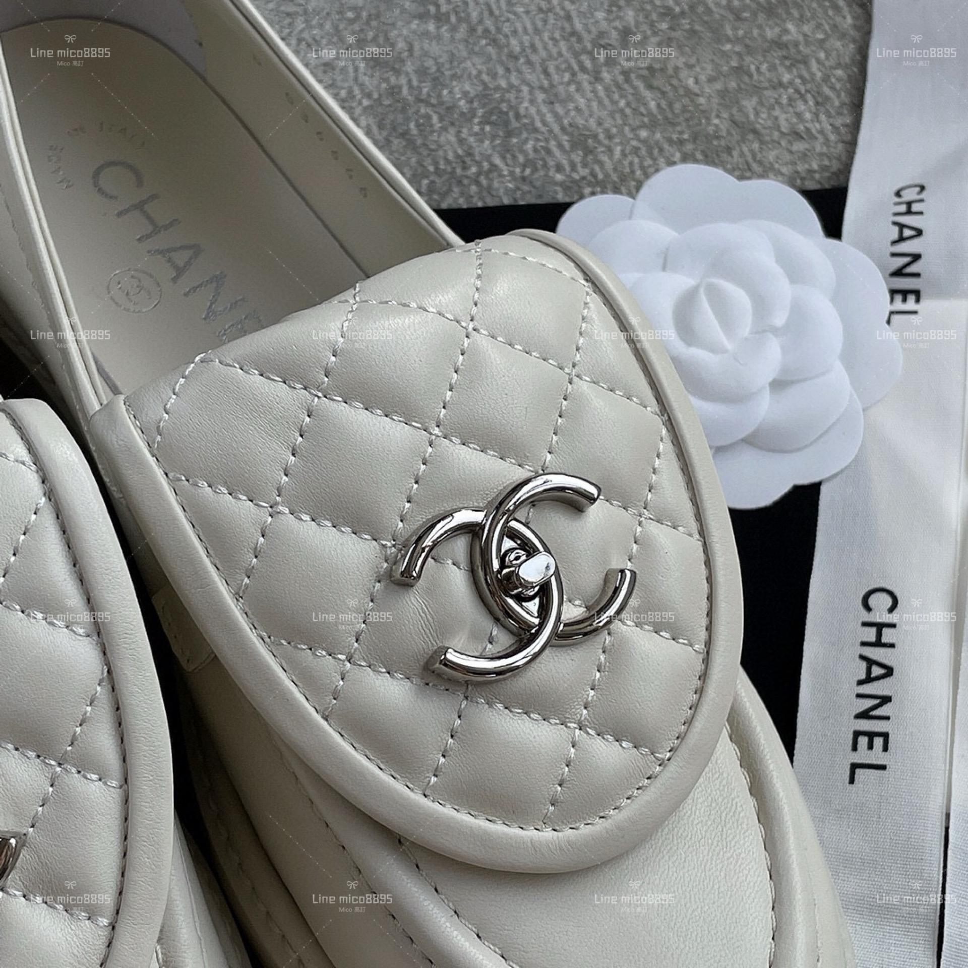 Chanel 經典書包釦 菱格樂福鞋 羊皮白色/銀釦 35-40