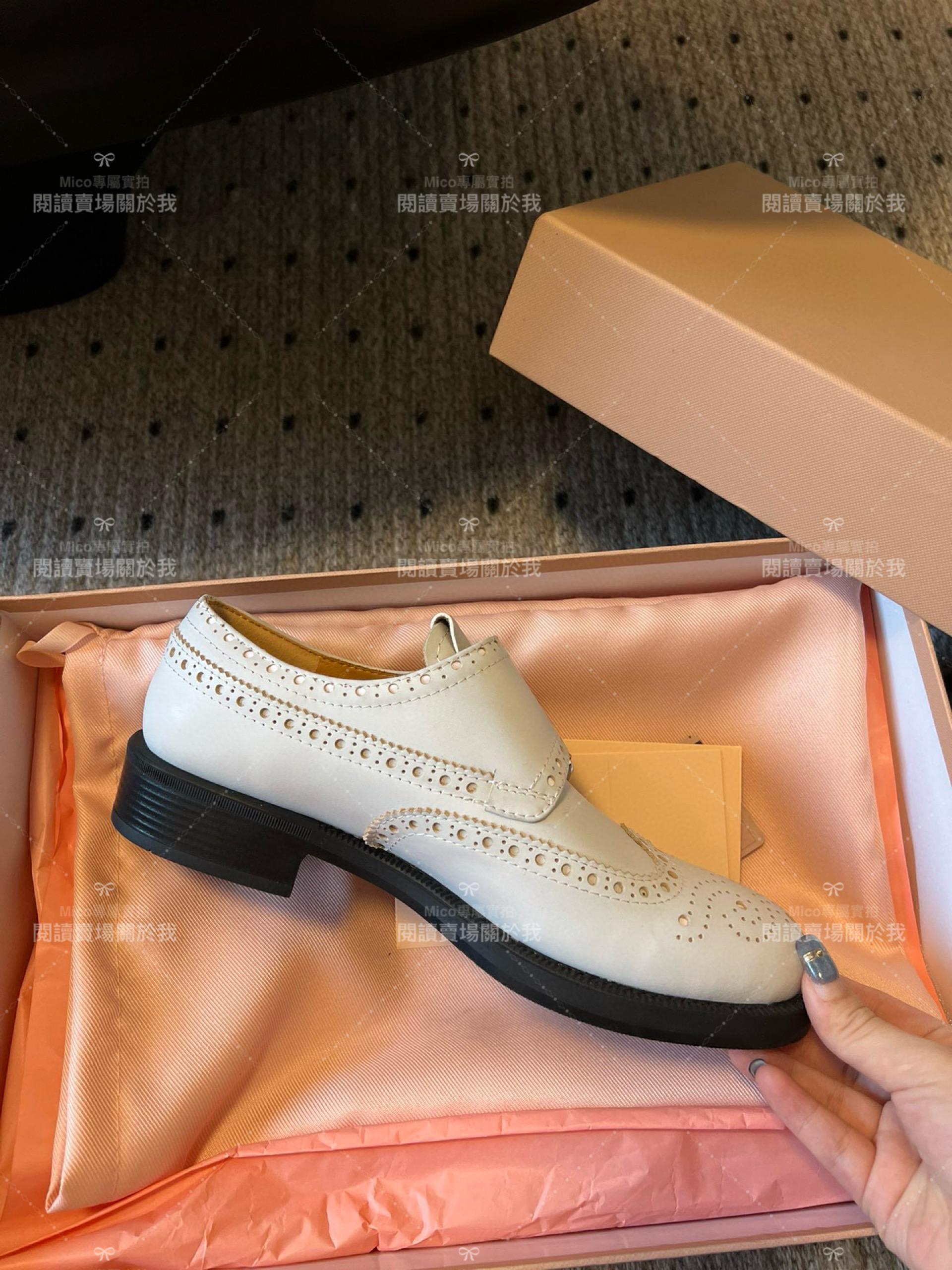 Miumiu x Church‘s 聯名款 擦色白 英倫風雕花德比鞋 皮鞋 紳士鞋 35-40