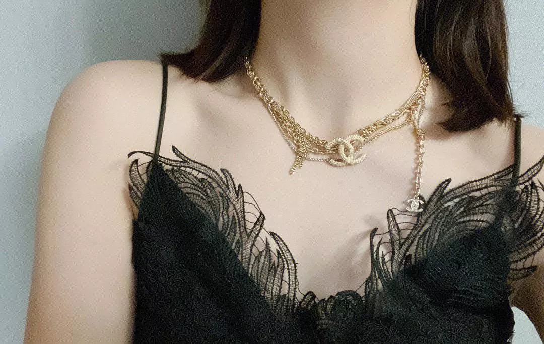 chanel 重工纏繞多鏈條項鍊choker