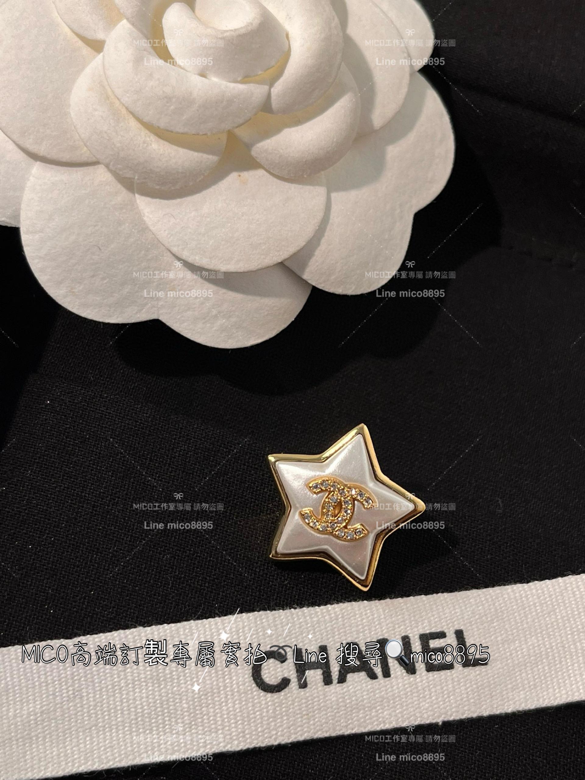 chanel 珠光樹脂五角星星滿鑽雙C胸針 白色琺瑯水鑽雙c胸針