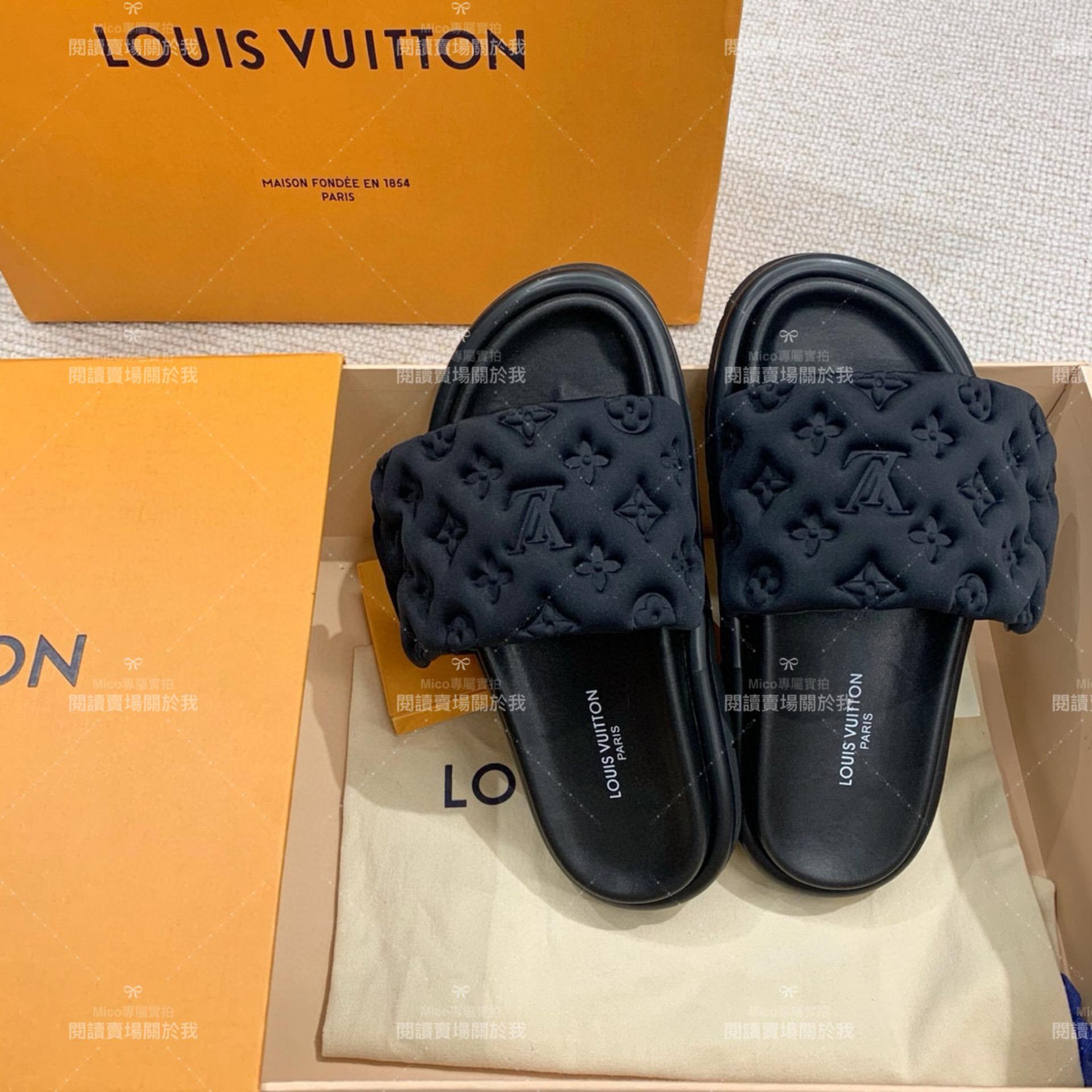 LV  Louis Vuitton ｜黑色Pool Pillow Comfort 魔術貼壓紋拖鞋 女鞋 35-41