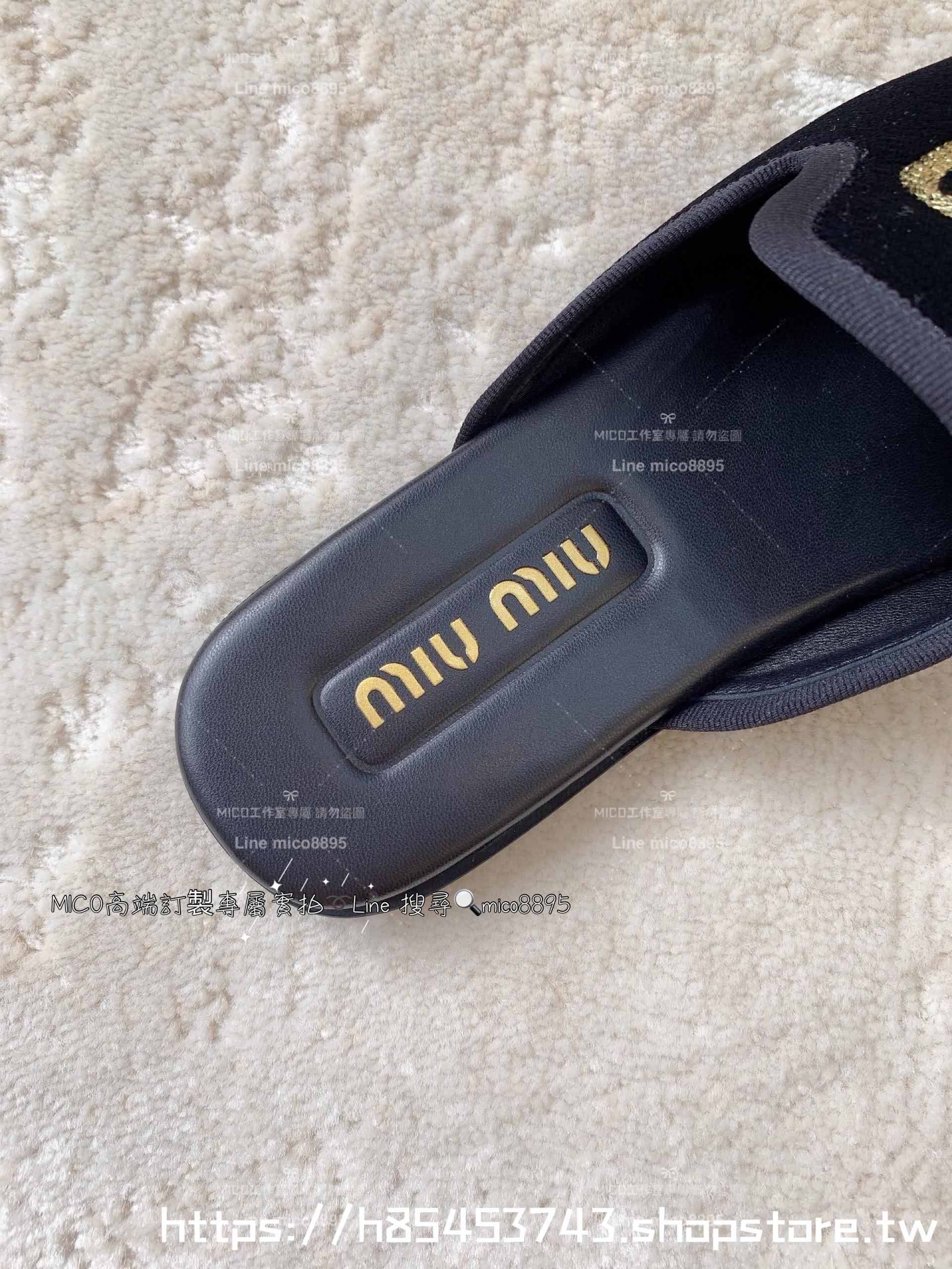 Miumiu 明星同款 絲絨黑色刺繡金色字母圓頭平底樂福拖鞋 35-40
