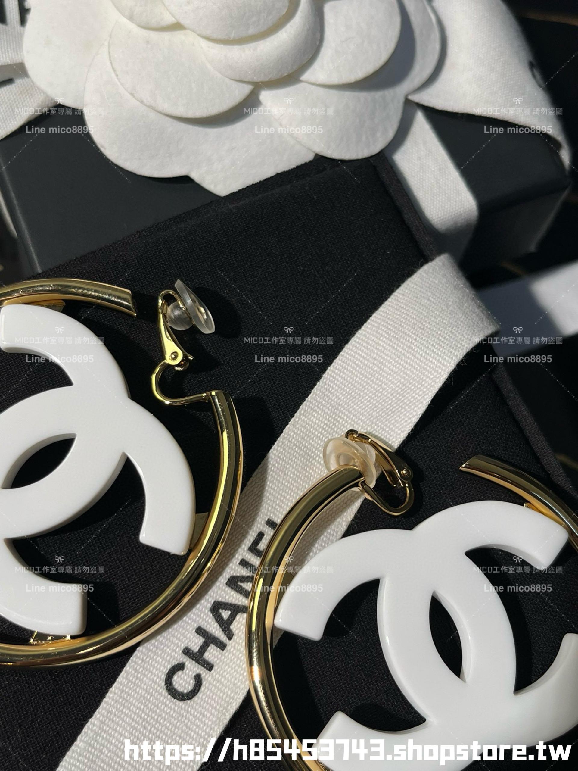 Chanel 小香 耳夾款 大圈壓克力白色鏤空金屬雙C耳夾耳環