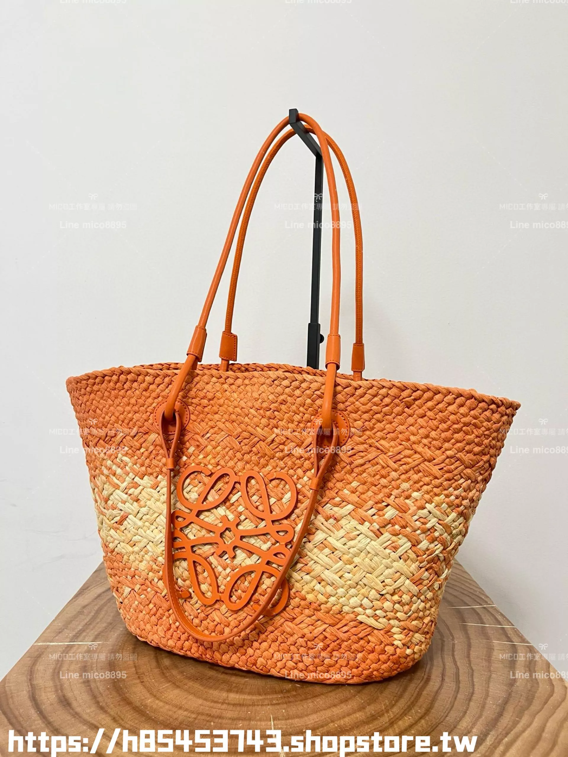 Loewe 草編包大號 太陽橙 大號伊拉卡棕櫚纖維和牛皮革 Anagram basket bag in iraca palm and calfskin手袋 尺寸：46CM～24CM～15CM