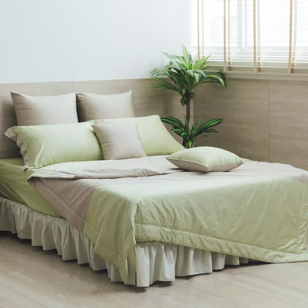60支紗精梳棉／朵朵奶昔✧春夏涼被+床包枕套組-玄米綠+灰綠
