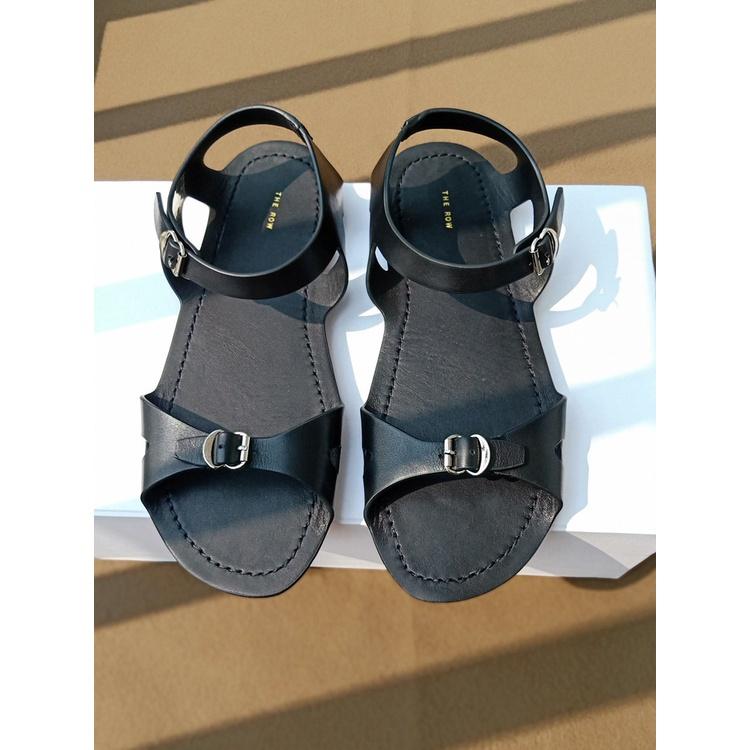 DANDT 高端硬貨質感平底鞋女夏一字扣帶露趾涼鞋ins2023新款(23 JUN CHI)外銷女鞋