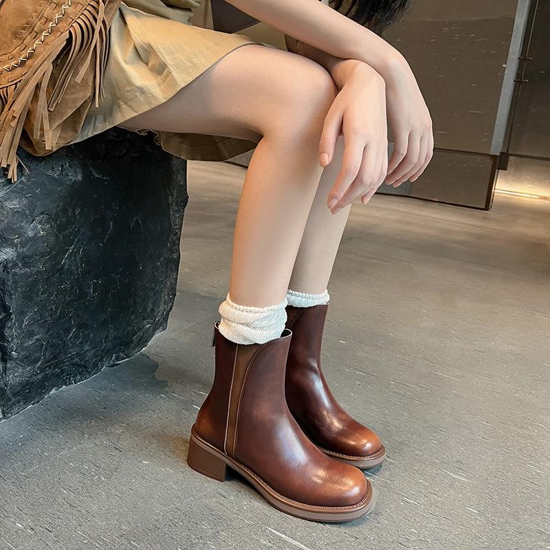 DANDT法式小短靴女洋氣棕色復古做舊切爾西靴秋冬加絨厚底時尚高跟靴子(23 AUG SAK) 歐美女鞋