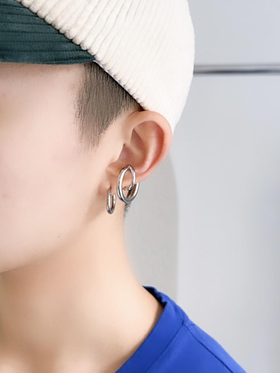 Korea 雙層交錯圓環耳骨夾
