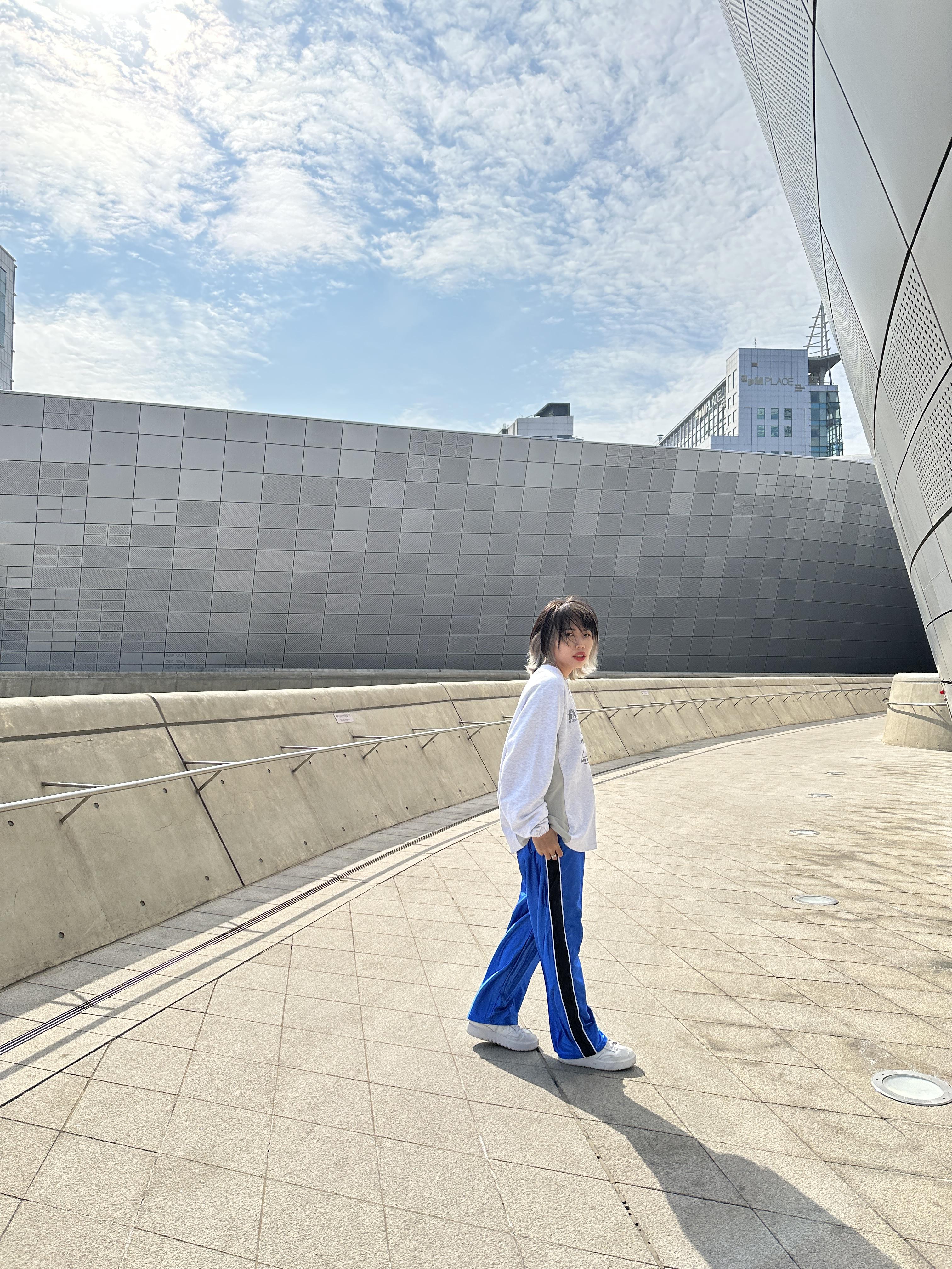 Korea Y2K緞面運動褲 (藍/白銀)