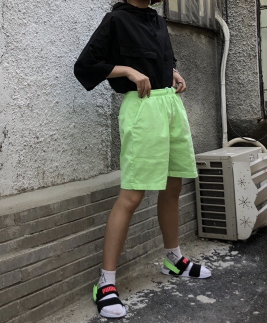 斷貨 Korea 八色彈性水洗五分褲 (藍綠/紫/螢光綠/黃/橘/粉/米/灰)